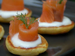 Blinis Au Saumon Fume Recette Recette Blinis Blinis Saumon Saumon Fume