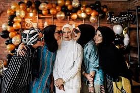 Hari pertama di sydney bersama keluarga syukri. Adik Beradik Rozita Che Wan Aaisyah Dhia Rana Facebook