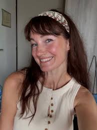 Bisou sucré! 💋 @sezane ♥️ #sezanelovers #sezane #sezaneaddict #sezanette  #bisousucré #singer #model