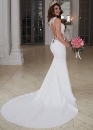 Gli abiti da sposa di dream sposa atelier nascono per rendere splendida ed unica ogni sposa. Abiti Da Sposa Sirena 2018 46824f