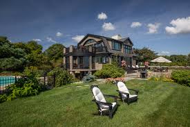 By finding the area's top professionals in their fields and delivering our partners a home building experience unlike anything. 32 Lock Lane York Maine Anne Erwin Sotheby S International Realty