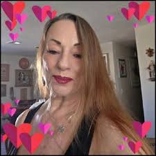 During the filming of "Mrs. Doubtfire" (1993), Robin Williams asked the  production crew to hire a small group of individuals from a nearby San  Francisco homeless shelter. The crew didn't initially… |