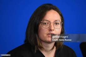 778 Dr Quinn Stock Photos, High-Res Pictures, and Images