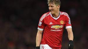 By continuing to use our site you consent to use our cookies. Schweinsteiger Bei Manu Schweinsteiger Emotionales Comeback Im Manunited Trikot Augsburger Allgemeine
