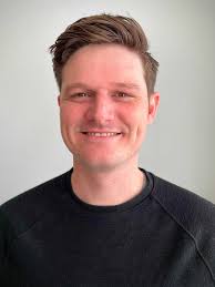 Jordan Yerkes's Instagram, Twitter & Facebook