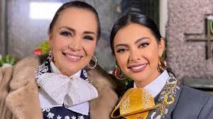 Hija de Aída Cuevas toma terapias después del grave accidente que sufrió