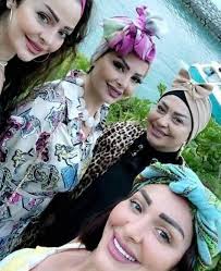 عرض فستان زفاف الأميرة الراحلة ديانا الذي ارتدته في حفل زفافها قبل أربعين عاماً في ينطلق اليوم معرض يضم الفستان الذي ارتدته الأميرة الراحلة ديانا، أميرة ويلز، في يوم. Ø§Ø³Ù…Ø±ÙŠ Ø¯ÙŠØ§Ù†Ø§ ÙƒØ±Ø²ÙˆÙ† ÙˆØ§Ù…Ù‡Ø§ ÙˆØ£Ø®ÙˆØ§ØªÙ‡Ø§ Ø¯Ø®Ù„ÙƒÙ† Ø¹Ø±ÙØªÙˆ ÙˆÙŠÙ† Facebook