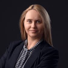 Nina Mueller's Instagram, Twitter & Facebook