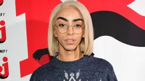 Bilal hassani represented france at the eurovision song contest 2019 in israel with the song roi. La France A Vraiment Souffert By Bilal Hassani Video Eteignez Votre Ordinateur