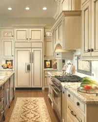 Cream Kitchen Cabinets Which Is Simple And Elegant Outstanding Kitchen Design I Kitchen Color Dark Cabinets Light Kitchen Cabinets Kitchen Cabinet Colors