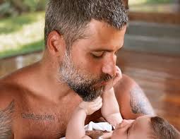 Veja mais ideias sobre gagliasso, estilos de barba para homens, rio de janeiro. Bruno Gagliasso Curte Cacula Em Feriado Vontade De Passar O Dia Todo Assim Quem Quem News