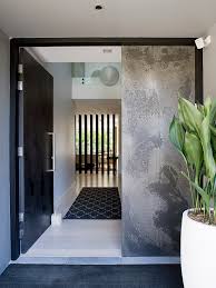Desain pintu minimalis tidak hanya harus cocok dengan arsitektur serta interior rumah yang bergaya sama, tetapi juga perlu menunjukkan karakteristik nilai. Karena Pintu Utama Adalah Ekspresi Pribadi Inilah 7 Inspirasi Mo
