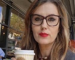 Shelly Hatten's Instagram, Twitter & Facebook