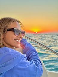 Lynda Landreth's Instagram, Twitter & Facebook