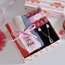Looking for the ideal mom gifts? Anniversary Gifts For Mother Online Anniversary Gift For Mom Anniversary Gift Ideas For Mother From Igp Com