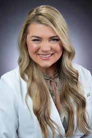 Rachael Mckee's Instagram, Twitter & Facebook