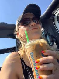 Stranger pays for drinks at Dutch Bros