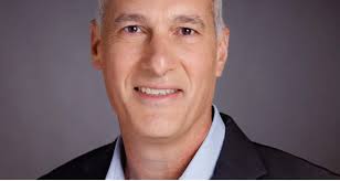 How to scale a niche product into a mainstream market while navigating  being business and life partners