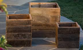 Shop for natural wood planters and planter boxes from efavormart. Up To 52 Off On Reclaimed Wood Planter Boxes Groupon Goods