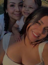 🫰🏼❤️‍🩹