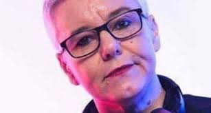 Review: Julie Grant 'Marry Yourself' Single