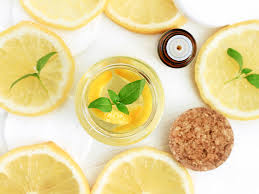 See full list on wikihow.com Lemon Essential Oil Benefits Side Effects How To Use And More