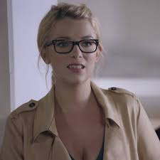 Sie läuft jeden montag bis freitag von 19:40 uhr bis 20:15 uhr und gilt als erfolgreichste serie in ihrem genre. Lilly Undercover Gzsz Gute Zeiten Schlechte Zeiten Facebook