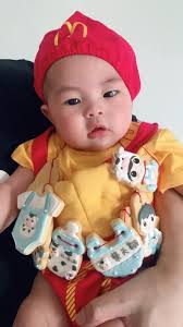 妈妈们都有给宝宝做收涎仪式吗？ 满4个月了简单做个收涎仪式😍 但其实是满足妈妈自己的仪式感😆