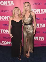 She was the only child of lavona golden (played by allison janney in a golden. What Margot Robbie Did To Get In Olympic Figure Skater Shape For I Tonya Delish Com