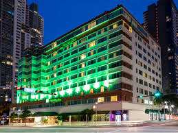 Read today's latest updates on florida news, including miami dade, the keys and broward. Hotels In Miami Beach Suchen Die Besten 40 Hotels In Miami Beach Fl Von Ihg