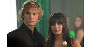 The film was written and directed by daniel barnz and stars alex pettyfer and vanessa hudgens. Beastly Movie Review