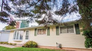 Investors can afford expensive mansions and villas with bitcoin alone. This 1 Million House Is The First To Be Sold On The Blockchain In The U S Marketwatch