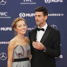 Novak djokovic mit seiner ehefrau jelena bei den «laureus sports awards» . Tennis Mutter Von Novak Djokovic Attackiert Ehefrau Jelena