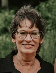 Debra Huebner's Instagram, Twitter & Facebook