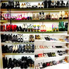 news koleksi sepatu cl 2ne1 yang mengejutkan kpop chart