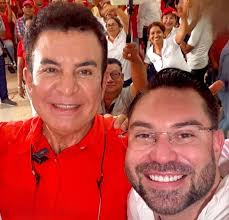 💥🎇 Así sonaron los “Cuetazos” en un sepelio en Comayagua 🎇💥 📍 En el  municipio de Santa Ana Meambar, Comayagua, durante el sepelio de una  persona, se escucharon fuertes “cuetazos” que acompañaron