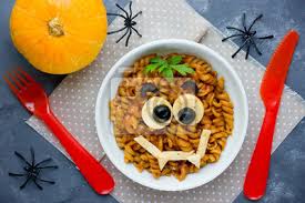 Gestalten sie eigene einladungskarten zu halloween party der kinder. Pasta Bolognese Auf Halloween Party Spass Rezept Fur Kinder Zum Fototapete Fototapeten Bento Appetence Receipe Myloview De