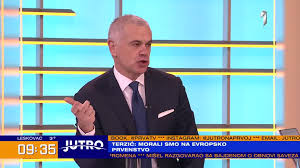 A sto ne kaze terzic da je upao u svlacionicu na poluvreme i rekao igracima sta radite to budale,tim recima. Terzic O Privatizaciji I Navijacima Notorna Laz Je Da Menadzerisu B92