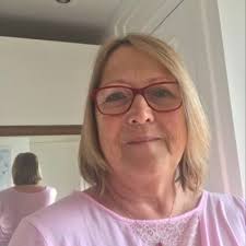 Linda Chittick's Instagram, Twitter & Facebook