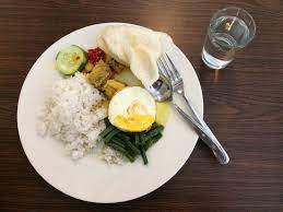 Sarapan pagi merupakan antara menu paling penting dalam kehidupan seharian kita. Menu Sarapan Pagi Ada Juga Roti Dan Buah Nanas Dan Semangka Bild Von Guest Hotel Manggar Belitung Island Tripadvisor