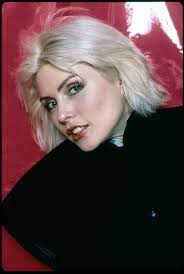29 Of The Best Bob Haircuts In History Debbie Harry Debbie Harry Hair Blondie Debbie Harry