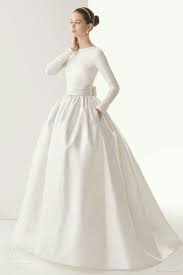 Long Sleeved Wedding Dress By Rosa Clara Ball Gowns Wedding Wedding Dress Long Sleeve Winter Wedding Fashion