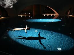 Raububerfall Auf Spa Liquidrom Berlin Ausflug Berlin Kreuzberg