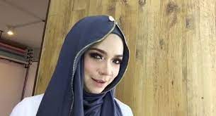 Inner beauty nora danish lebih terpancar saat ia mengenakan hijab di filem ini. Cempedak Cheese Tudung Baru Nora Danish Siap Ada Zip Facebook