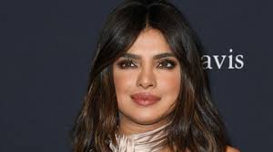 Priyanka chopra (born july 18, 1982) was crowned miss india world and later miss world in 2000, and now she's a successful bollywood actress. Priyanka Chopra Wasn T At Husband Nick Jonas S Snl Hosting Debut