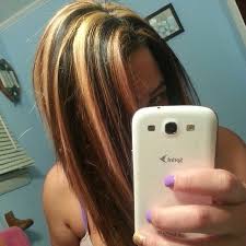 Teal suits women with pale or fair complexion with a cool undertone. Pin By Stacey Conkle On Hurr Black Hair With Highlights Chunky Highlights And Lowlights Dark Hair With Highlights