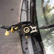 Selain harganya yang murah, ikan mas juga memiliki citarasa, serta gizi yang tidak kalah dengan ikan air tawar lainnya. Suis Signal Lampu Kancil Auto Accessories On Carousell