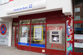 List of deutsche bank offices and atms locations in dresden, germany with addresses, contact phone numbers and working hours. Deutsche Bank Filiale An Der Osterstrasse Beschadigt Eimsbutteler Nachrichten