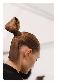 A chignon is probably the most reliable hairstyle when it comes to office hairstyles. 62 Fast And Easy Hairstyles For Wet Hair