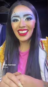 Costume Change with Cirque du Soleil Artists